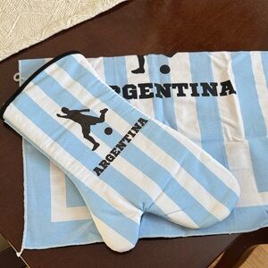 Source Unknown Blue and White Striped Oven Mitt